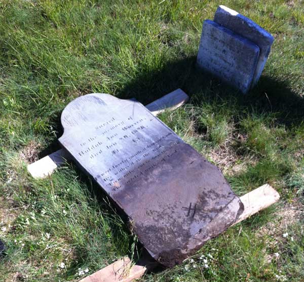 Hashmark on headstone bottom
