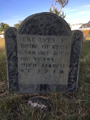 Stephen Larrabee head stone
