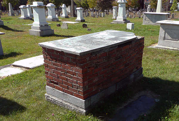 box tomb monument